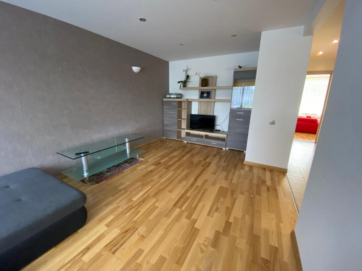Tomas Apartment Cesis Luaran gambar
